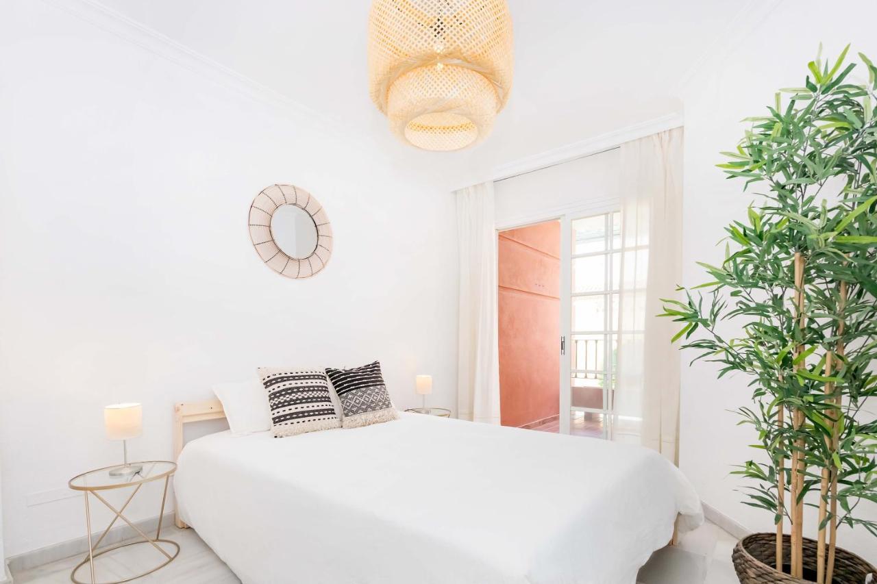 Bhost - La Maestranza Apartment Malaga Luaran gambar